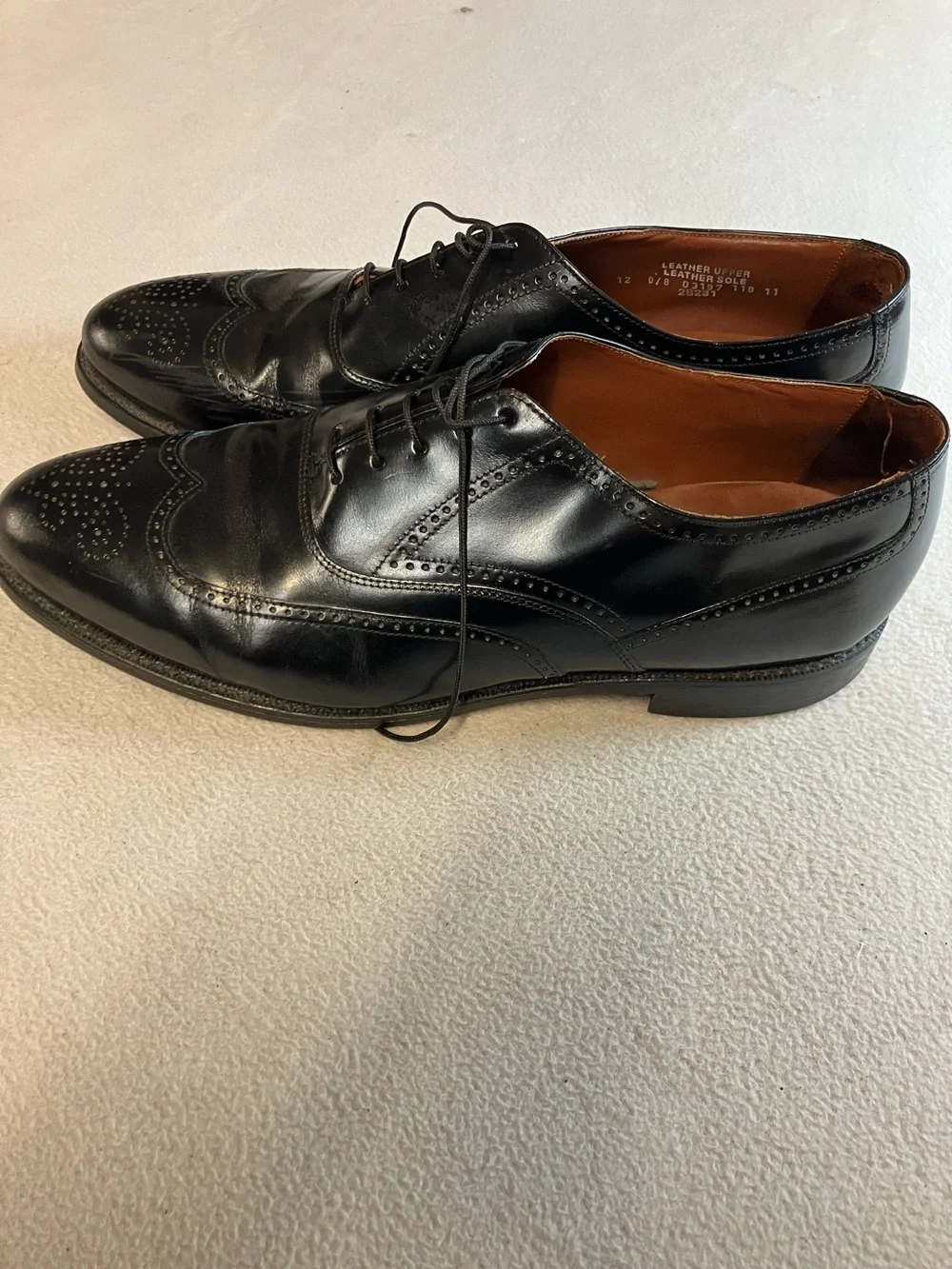 Bostonian Black Leather Wingtip Lace-Up Oxfords